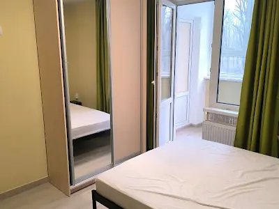квартира за адресою Академіка Глушкова просп., 147