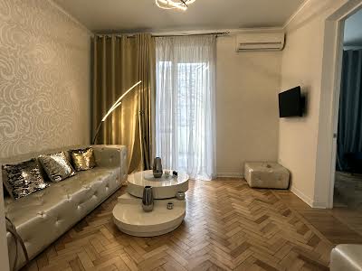 квартира за адресою Пастера вул., 21
