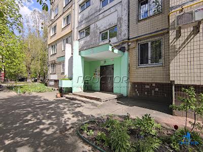 квартира за адресою Композитора Лятошинського вул., 8-А