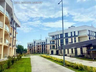 квартира за адресою Богатирська вул., 32