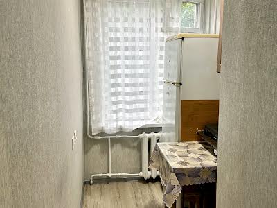 квартира за адресою Нижньоюрківська вул., 13
