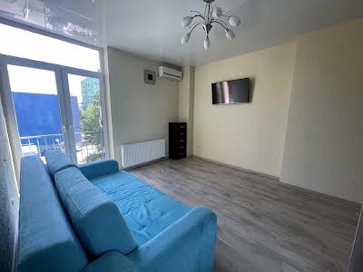 квартира за адресою Регенераторна вул., 4