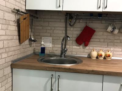 квартира за адресою Олега Ольжича вул., 8