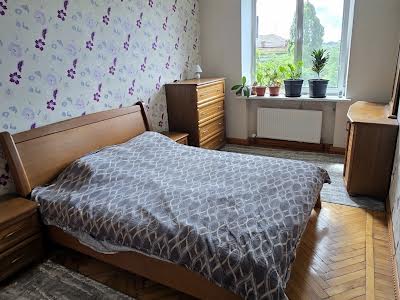 квартира за адресою Володимира Антоновича вул. (Свердлова), 49а