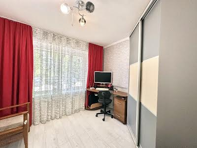 квартира по адресу Портовая ул., 4