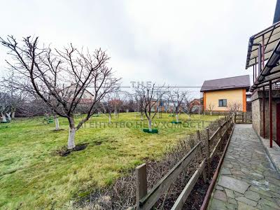 будинок за адресою Кленова вул., 8