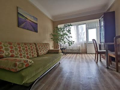 квартира по адресу Ореста Левицкого ул. (Академіка Курчатова), 13