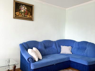 квартира за адресою Шота Руставелі вул., 25