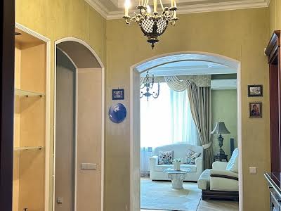 квартира по адресу Французский бульв., 35