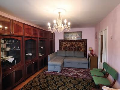 квартира за адресою Залізнична вул., 44