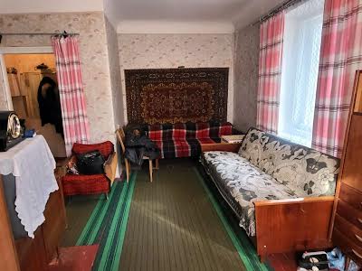 квартира за адресою Набережно-Лугова вул., 5