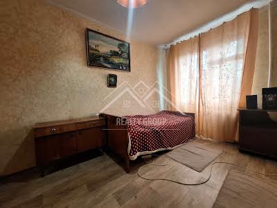 квартира за адресою Ярослава Мудрого, 60а