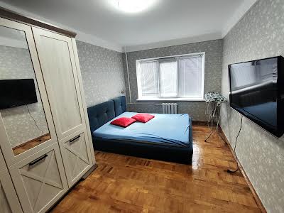 квартира за адресою Верховної Ради бульв., 22-Б