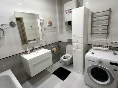 квартира за адресою Драгоманова вул., 2б