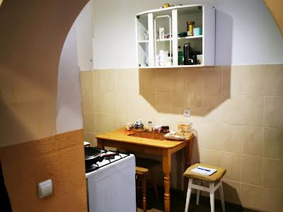 квартира за адресою Корятовича пл., 7