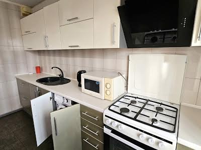 квартира за адресою Леоніда Бикова бульв., 5