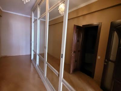 квартира за адресою Валерія Лобановського вул., 21