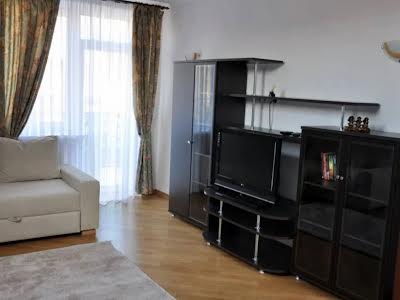 квартира за адресою Лугова вул., 17