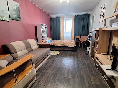 квартира за адресою Металургів вул., 31