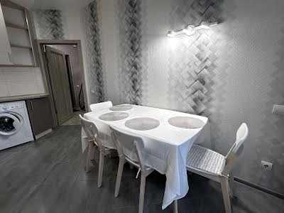квартира за адресою Каховська вул., 58