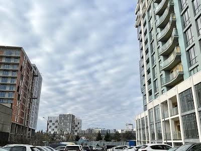 коммерческая по адресу Стрыйская ул., 108