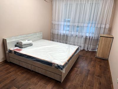 квартира за адресою Ревуцького вул., 54Б 
