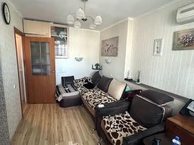 квартира за адресою Олени Теліги вул., 39Б