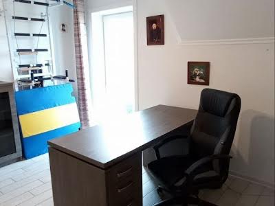 будинок за адресою Центральна вул.