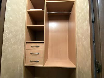 квартира за адресою Богатирська вул., 6А