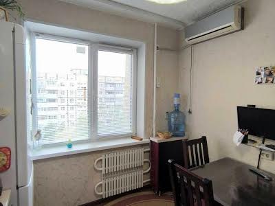 квартира за адресою Героїв просп., 32