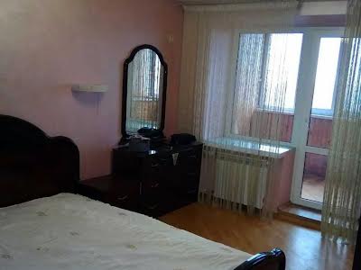 квартира по адресу Декабристов ул., 44