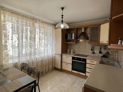 квартира за адресою Лук'янівська вул., 63