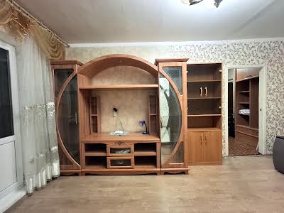 квартира по адресу Александра Мишуги ул., 1/4