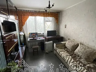 квартира за адресою Нескорених вул. (Героїв Праці), 4б