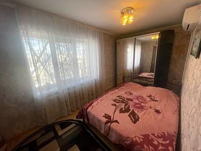 квартира за адресою Пластова вул. (Івана Сергієнка), 11