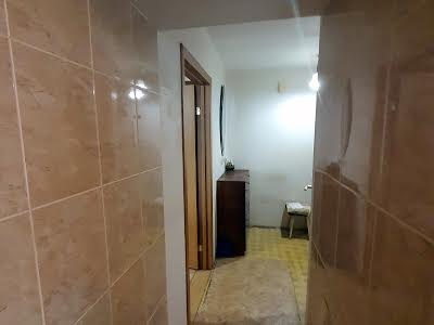 квартира за адресою Космонавтів вул., 23/2
