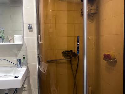 квартира по адресу Ревуцкого ул., 35