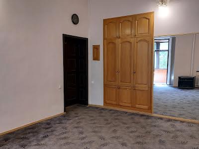 квартира по адресу Базарная ул., 4