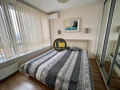 квартира за адресою Зарічна вул., 4