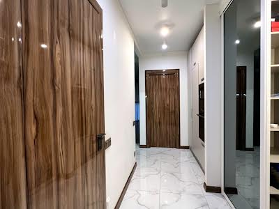 квартира за адресою Драгоманова вул., 2-Б