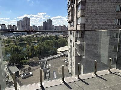 квартира за адресою Драгоманова вул., 31