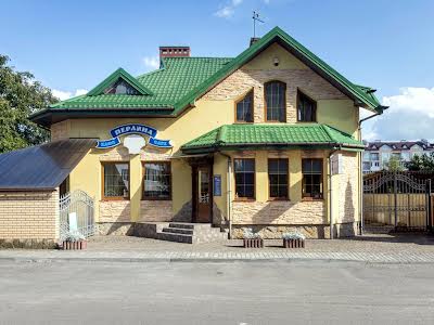 комерційна за адресою Симона Петлюри вул., 5