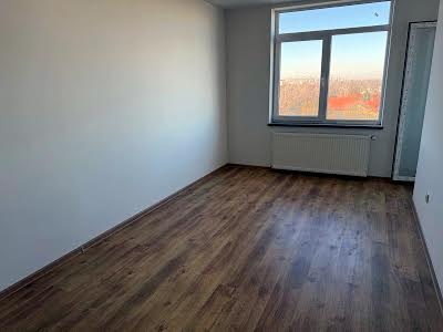 квартира за адресою академіка Сахарова, 10
