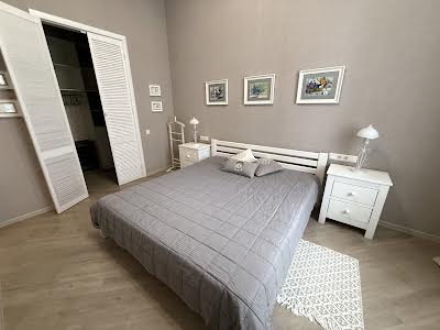 квартира за адресою Стрілецька вул., 28
