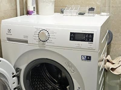 квартира по адресу Академика Глушкова просп., 9-Г