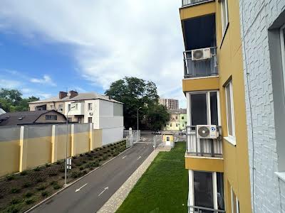квартира за адресою Михайлівська вул., 8