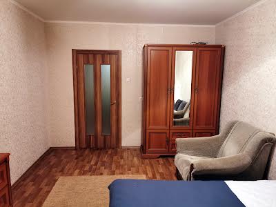 квартира за адресою Григорія Ващенка вул., 1