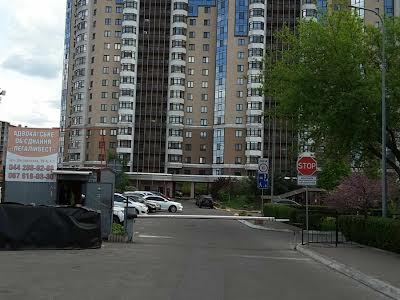 квартира за адресою Дегтярівська вул., 25к1
