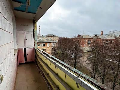 квартира за адресою Александра Лавренко, 2
