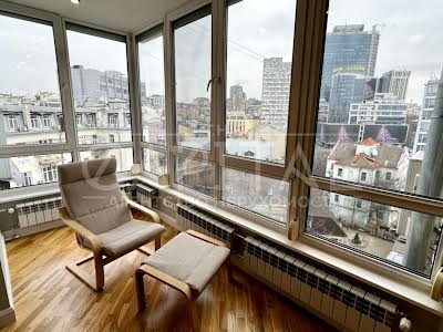 квартира за адресою Шота Руставелі вул., 27